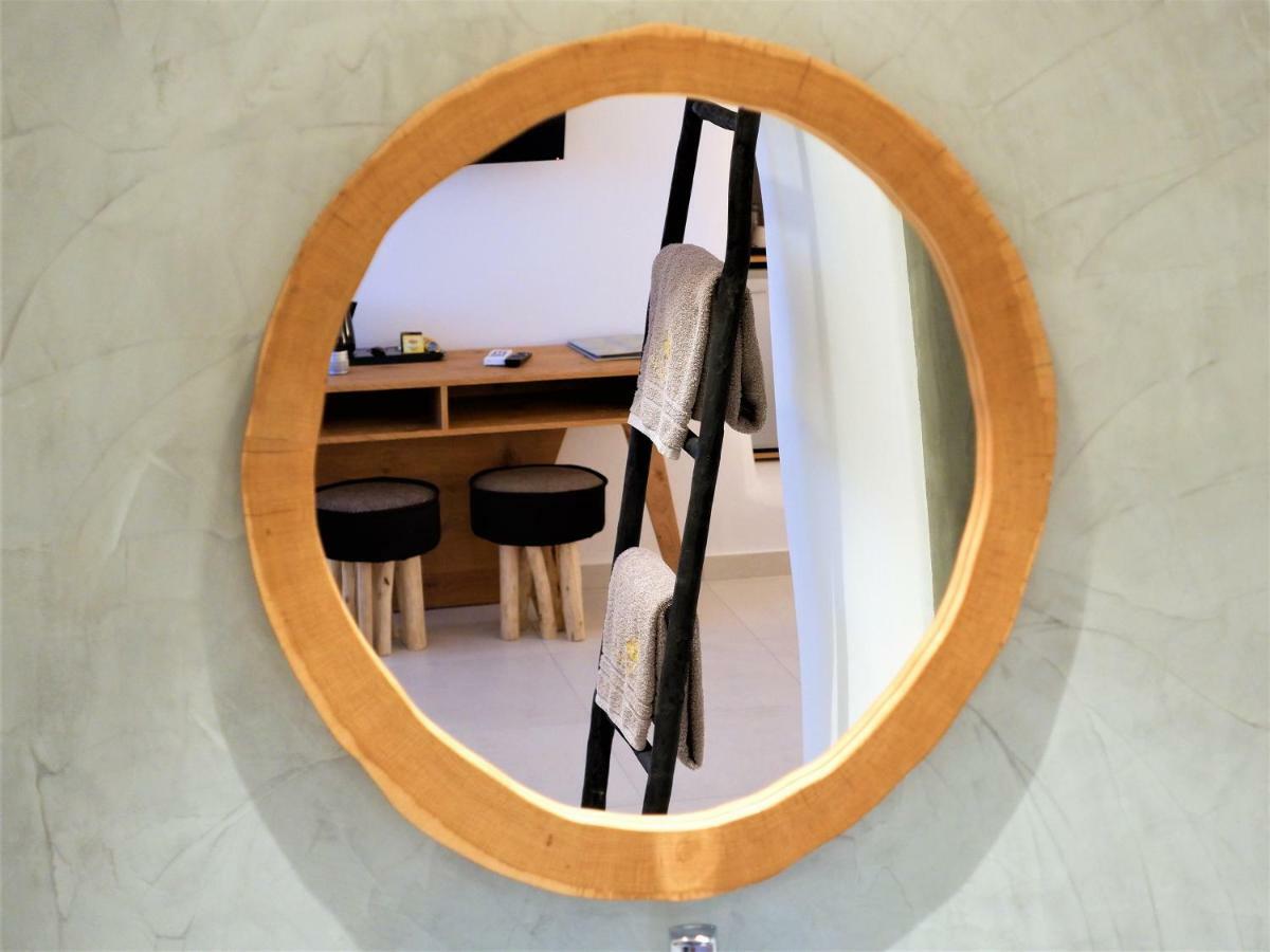 Iriana Suites Фіра Екстер'єр фото